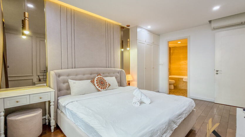 Apartment for Rent at Vinhomes D’Capitale (12)