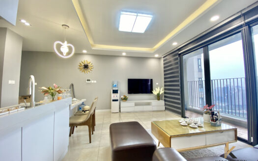 High Floor 3 Bedroom Lake View Apartment for Rent at Vinhomes D’Capitale, Hanoi