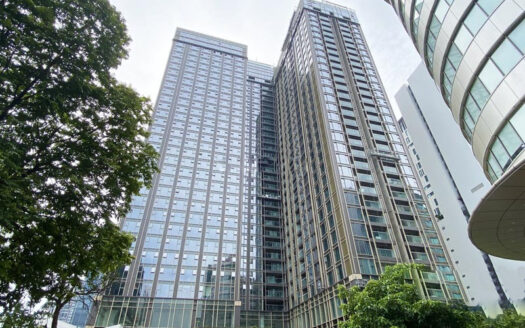 High-end 2 Bedroom Apartment with A Home Office in Epic Tower, Hanoi