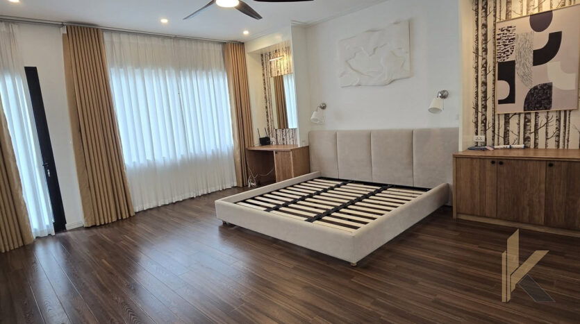 House in Tay Ho, Westlake (3)