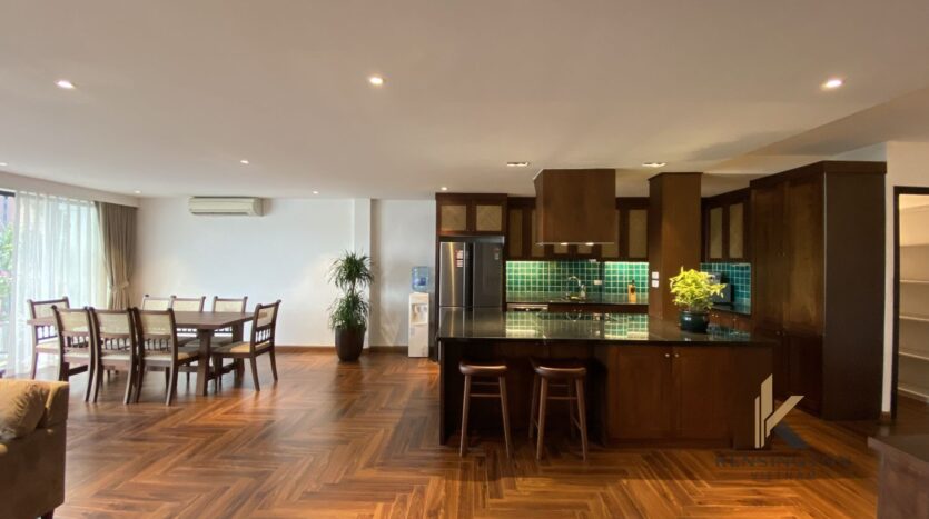 lake view duplex for rent near Sun Ascott Westlake (2)