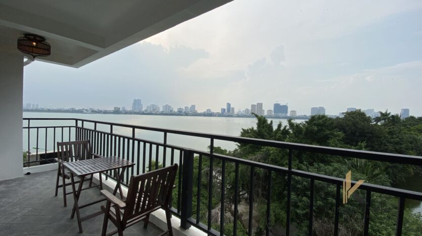 lake view duplex for rent near Sun Ascott Westlake (6)