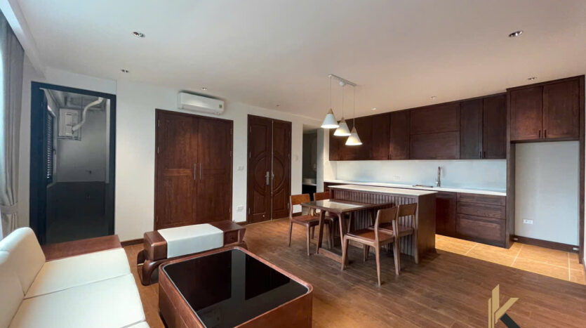 2 bedroom Apartment on Mac Dinh Chi Street (10)