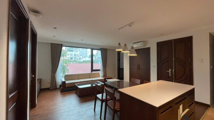 2 bedroom Apartment on Mac Dinh Chi Street (9)