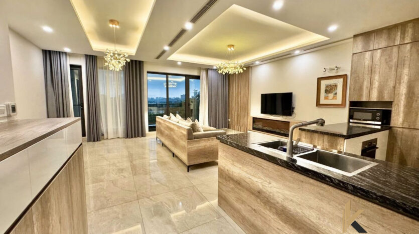 3 bedroom apartment on To Ngoc Van Street (8)