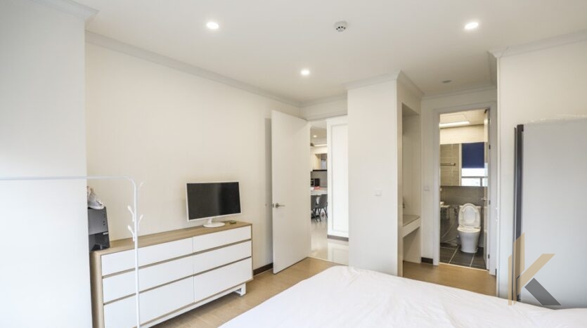 4 bedroom apartment for rent in 902 Starlake Hanoi (13)