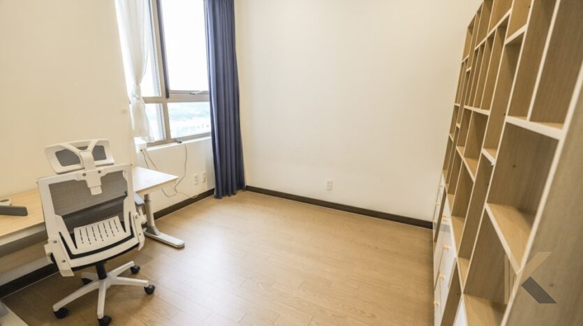 4 bedroom apartment for rent in 902 Starlake Hanoi (20)