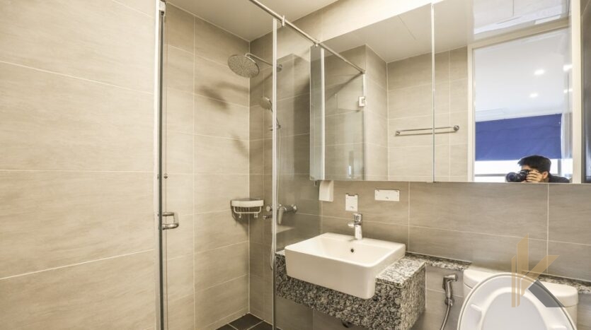 4 bedroom apartment for rent in 902 Starlake Hanoi (23)