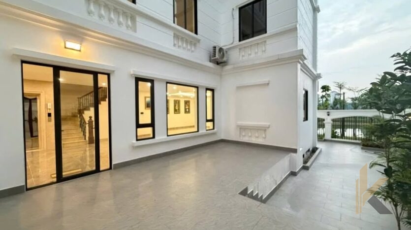 Park View villa for rent in K7 Block Ciputra (1)