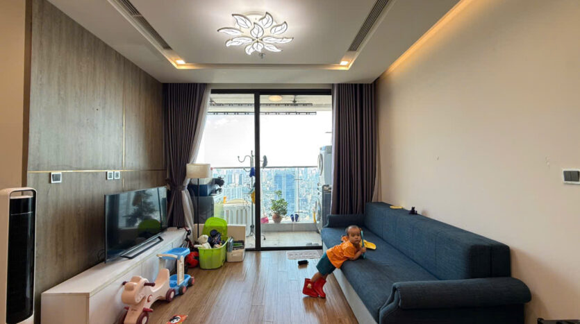 affordable 2 bedroom apartment with city view in vinhomes metropolis (13)