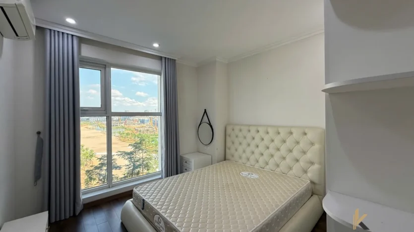 golf view apartment for rent in l4 ciputra hanoi (17)