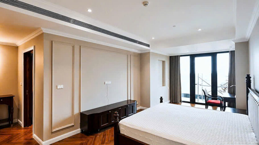 huge lake apartment for rent on Xuan Dieu street, Westlake (25)
