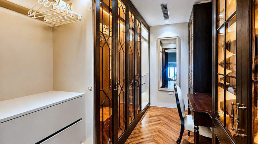 huge lake apartment for rent on Xuan Dieu street, Westlake (26)