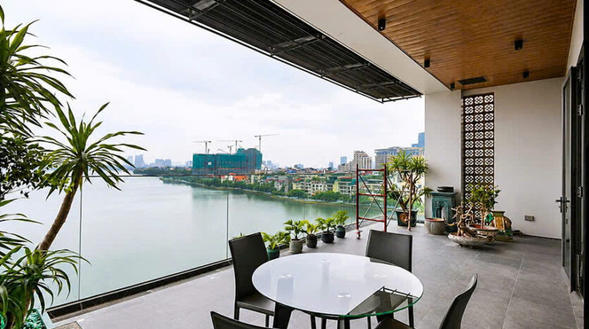 huge lake apartment for rent on Xuan Dieu street, Westlake (4)