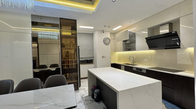 modern duplex apartment for rent in starlake hanoi (2)