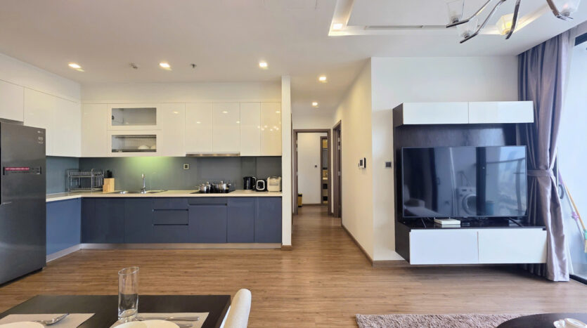 well priced 2 bedroom apartment in Vinhomes Metropolis (3)