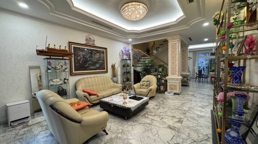 Lovely Villa in D section of Ciputra Westlake for rent (22)